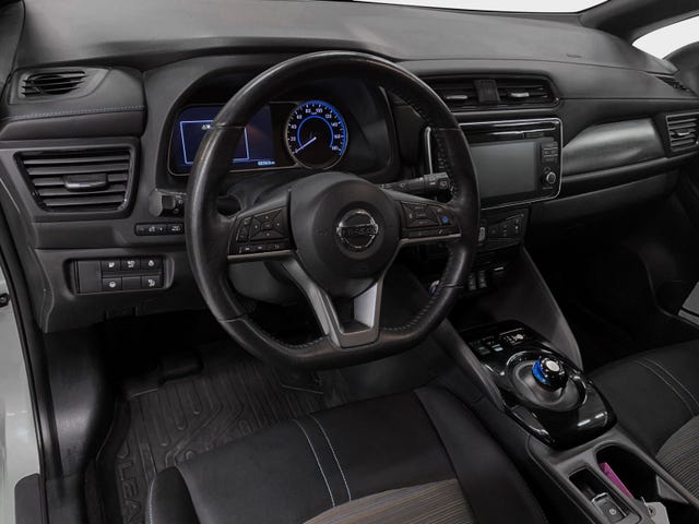 2018 NISSAN LEAF - 8