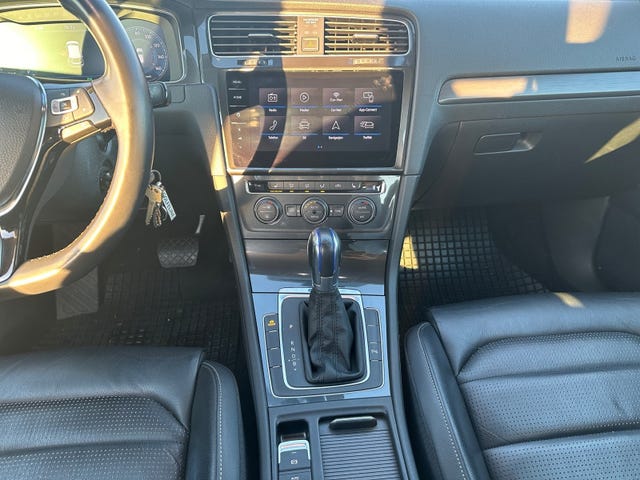2019 VOLKSWAGEN GOLF - 12