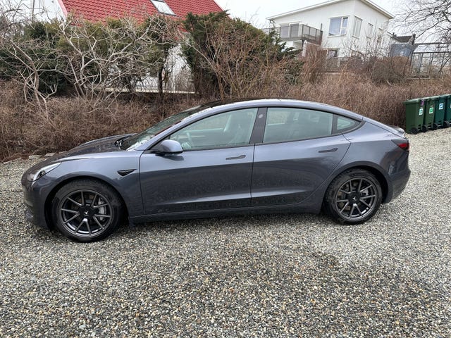 5YJ3E7EB5MF965686 2021 TESLA MODEL 3-2