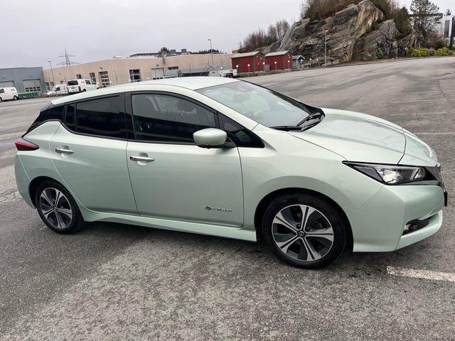 SJNFAAZE1U0002398 2018 NISSAN LEAF-4