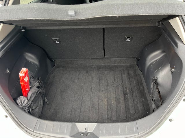 2018 NISSAN LEAF - 12