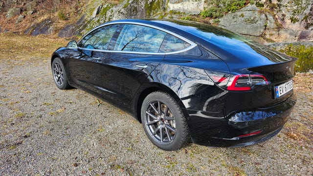 5YJ3E7EBXKF319833 2019 TESLA MODEL 3-3