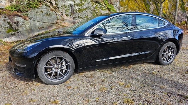 5YJ3E7EBXKF319833 2019 TESLA MODEL 3-1