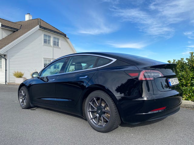 5YJ3E7EB3KF239516 2019 TESLA MODEL 3-5