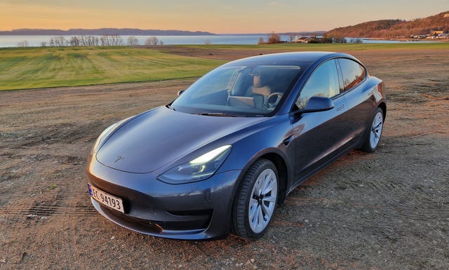 LRW3E7FA2MC313687 2021 TESLA MODEL 3-2