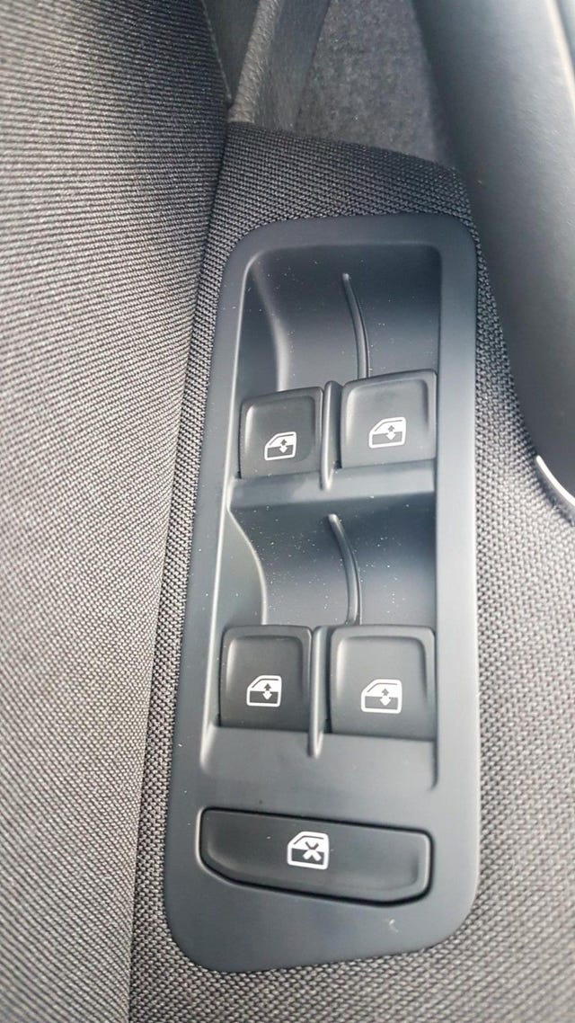 2018 VOLKSWAGEN GOLF - 12