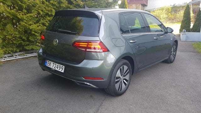 WVWZZZAUZJ8906605 2018 VOLKSWAGEN GOLF-4