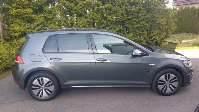 WVWZZZAUZJ8906605 2018 VOLKSWAGEN GOLF-1