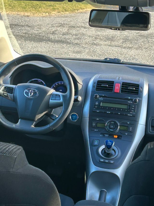 2011 TOYOTA AURIS - 3