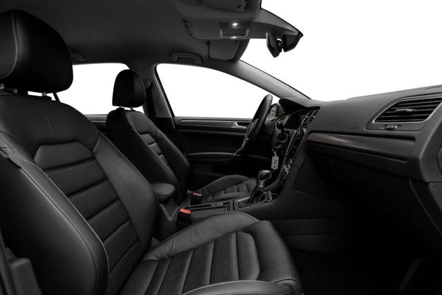 2019 VOLKSWAGEN GOLF - 15