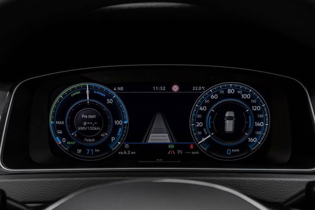2019 VOLKSWAGEN GOLF - 9
