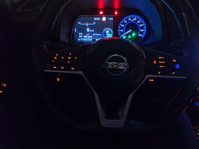 2018 NISSAN LEAF - 15