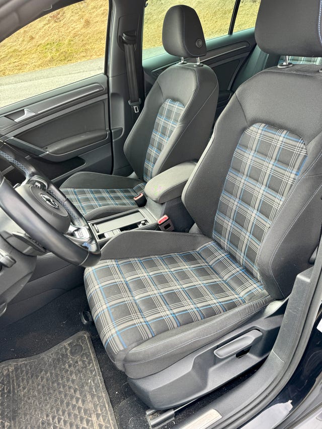2019 VOLKSWAGEN GOLF - 27