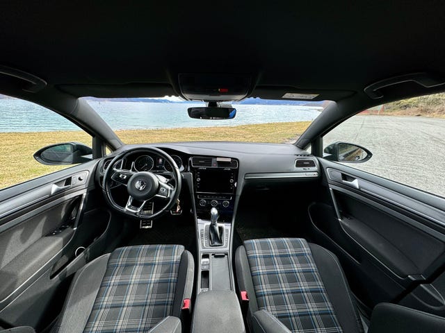2019 VOLKSWAGEN GOLF - 17