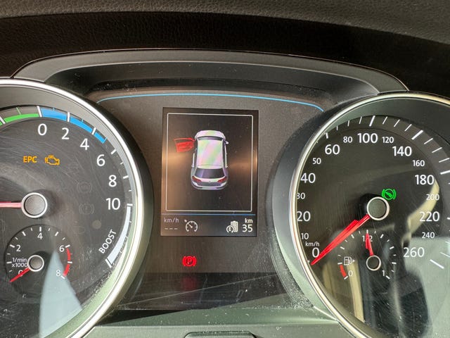 2019 VOLKSWAGEN GOLF - 29