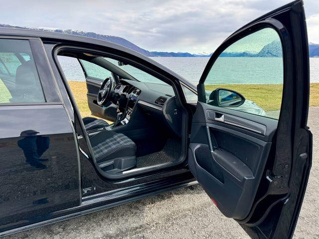 2019 VOLKSWAGEN GOLF - 15