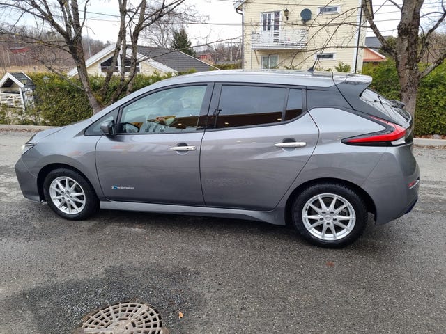 2018 NISSAN LEAF - 8