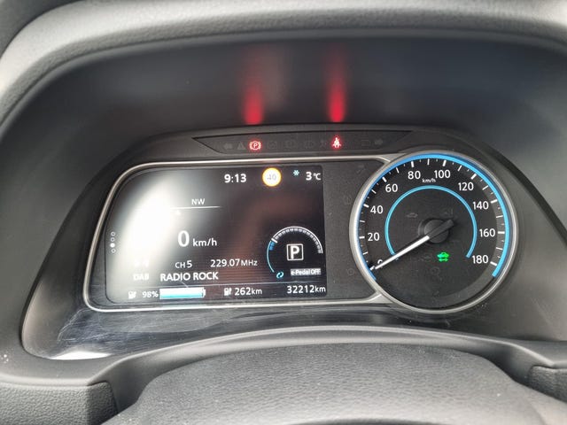 2018 NISSAN LEAF - 15