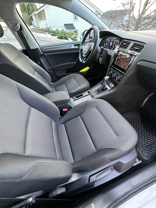 2019 VOLKSWAGEN GOLF - 14