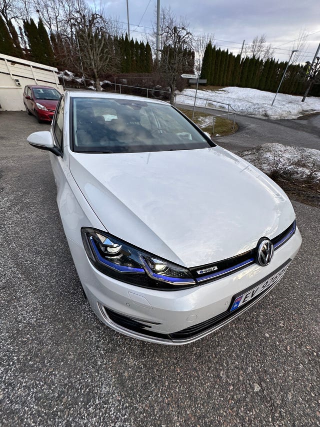 WVWZZZAUZK8912992 2019 VOLKSWAGEN GOLF-2