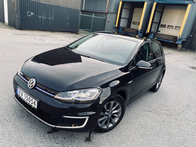 WVWZZZAUZJ8910582 2018 VOLKSWAGEN GOLF-0