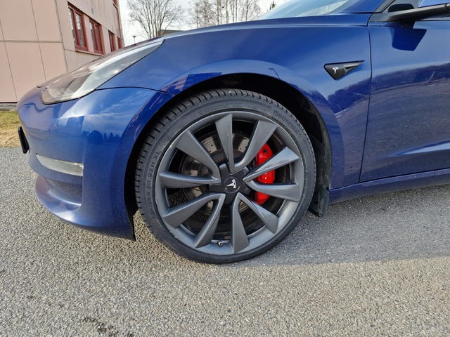 5YJ3E7EB2KF207995 2019 TESLA MODEL 3-5