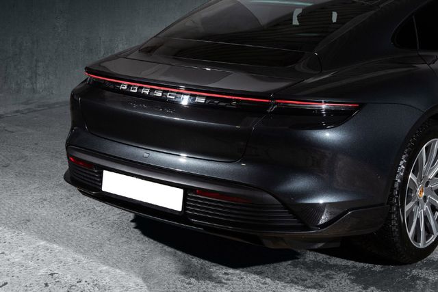 2020 PORSCHE TAYCAN - 8