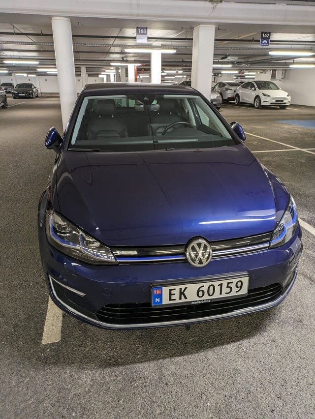 WVWZZZAUZJW909733 2018 VOLKSWAGEN GOLF-0
