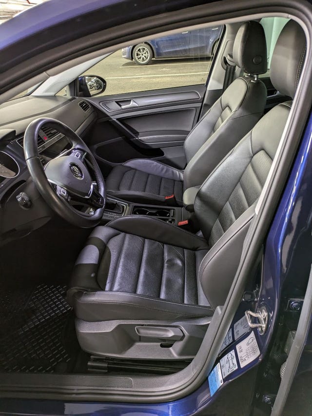 WVWZZZAUZJW909733 2018 VOLKSWAGEN GOLF-3