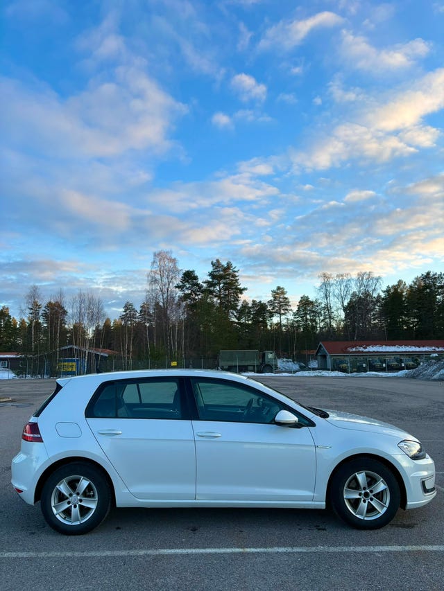 WVWZZZAUZFW901546 2015 VOLKSWAGEN GOLF-4