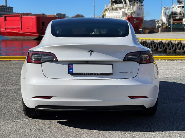 5YJ3E7EB2KF320250 2019 TESLA MODEL 3-4