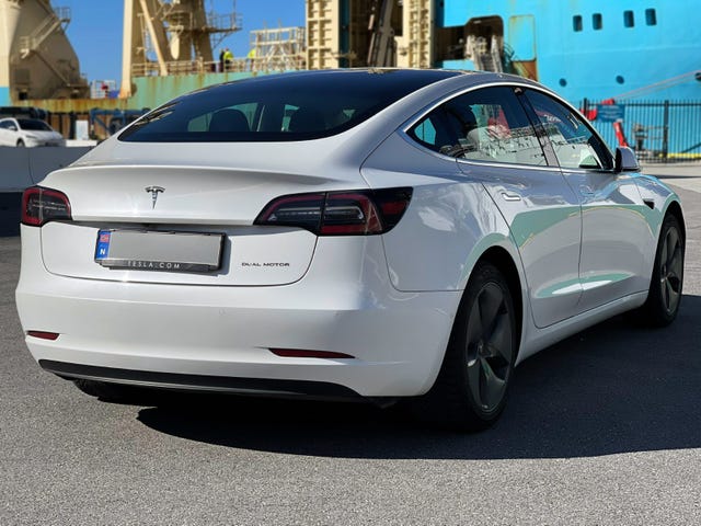 5YJ3E7EB2KF320250 2019 TESLA MODEL 3-5