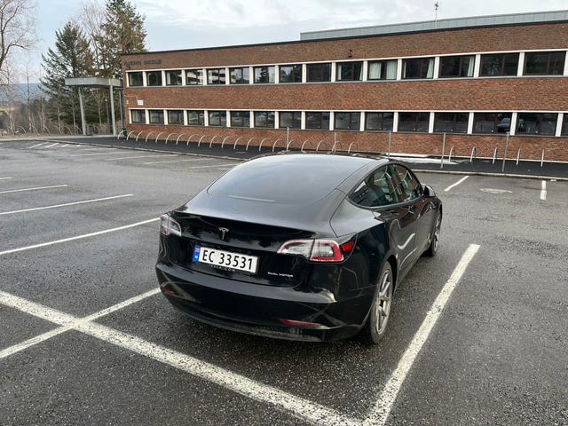 5YJ3E7EB8MF890479 2021 TESLA MODEL 3-5