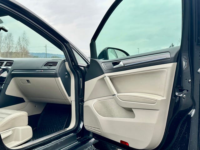 2019 VOLKSWAGEN GOLF - 13