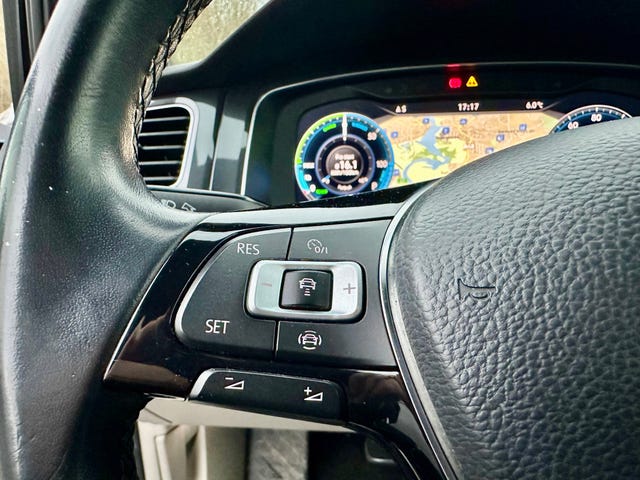 2019 VOLKSWAGEN GOLF - 29