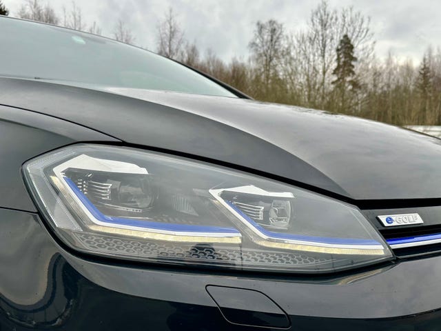 2019 VOLKSWAGEN GOLF - 8