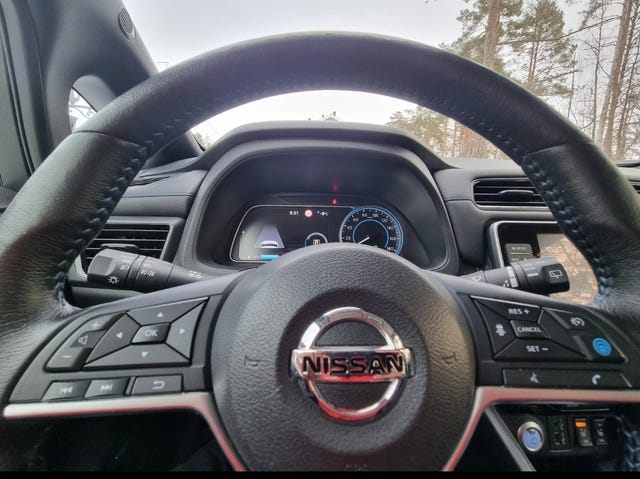 2021 NISSAN LEAF - 8