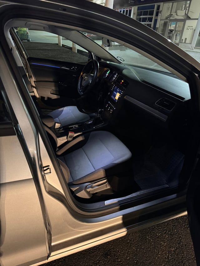 2015 VOLKSWAGEN GOLF - 11