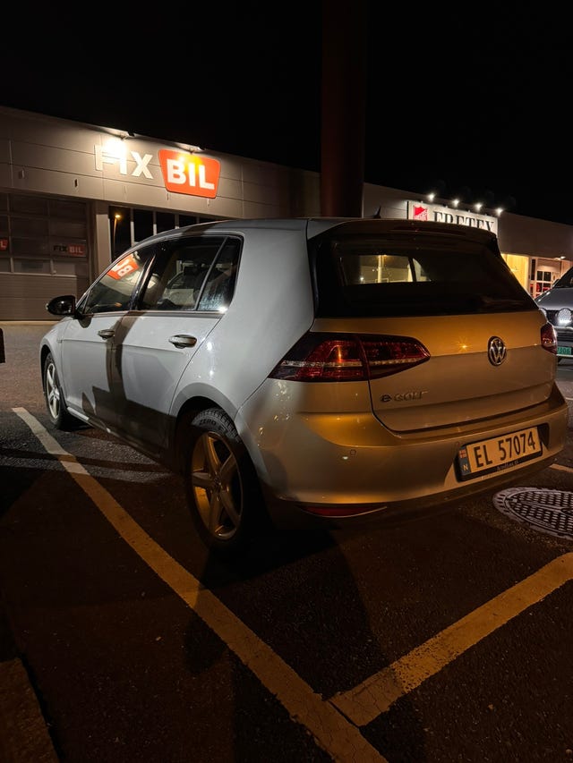 2015 VOLKSWAGEN GOLF - 9