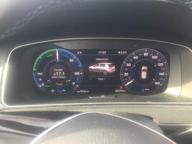 WVWZZZAUZJ8911042 2018 VOLKSWAGEN GOLF-4