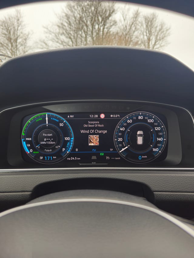 2018 VOLKSWAGEN GOLF - 22
