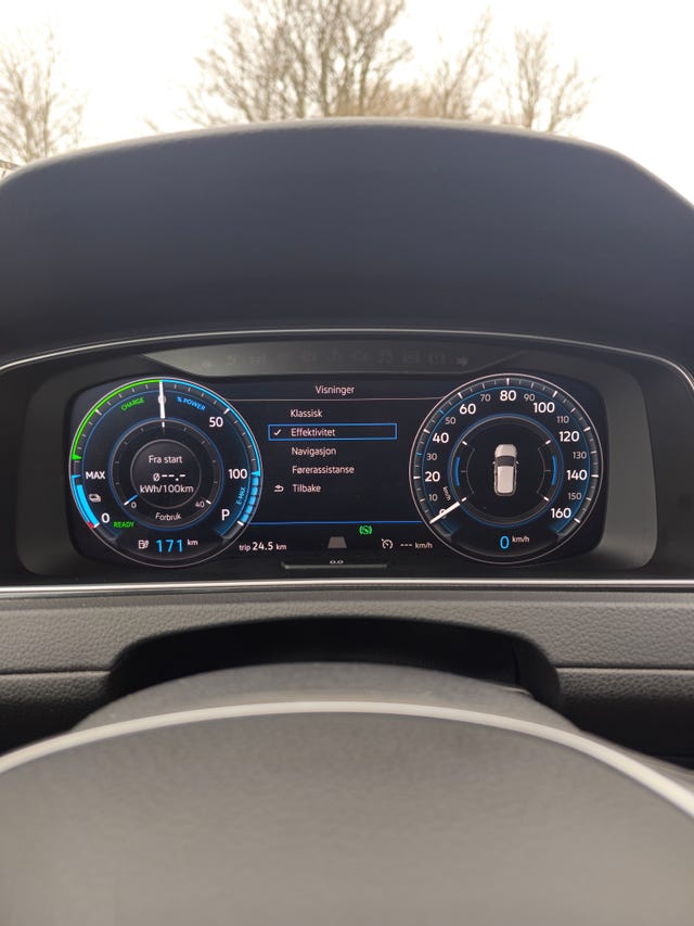 2018 VOLKSWAGEN GOLF - 24