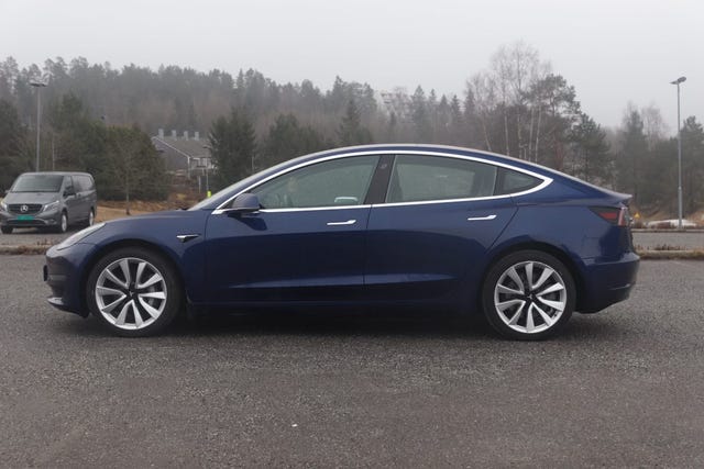 5YJ3E7EB7KF220287 2019 TESLA MODEL 3-4