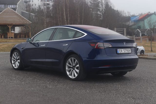 5YJ3E7EB7KF220287 2019 TESLA MODEL 3-5