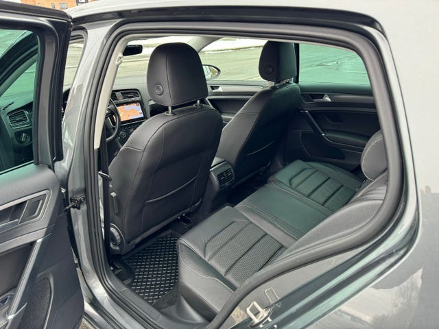 2018 VOLKSWAGEN GOLF - 9