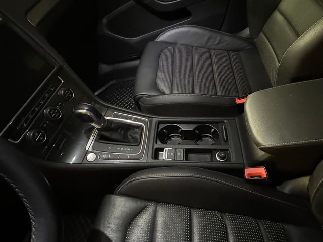 2018 VOLKSWAGEN GOLF - 16