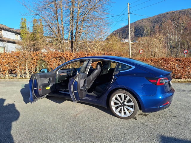 2019 TESLA MODEL 3 - 11