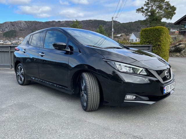 SJNFAAZE1U0137935 2021 NISSAN LEAF-2