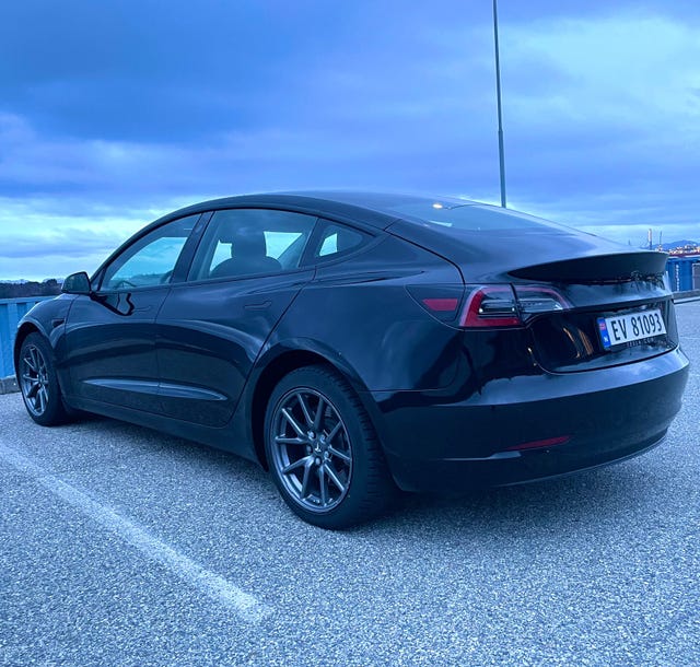 5YJ3E7EA5KF340421 2019 TESLA MODEL 3-5