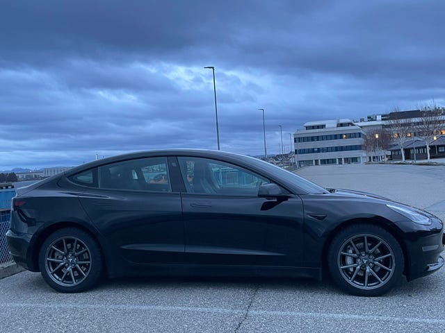 5YJ3E7EA5KF340421 2019 TESLA MODEL 3-2